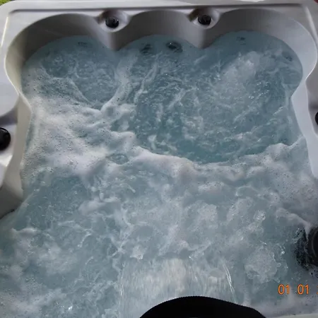 Le Au Vieux Vignoble Avec Espace Sauna Et Jacuzzi *