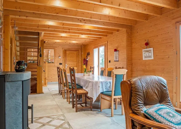 Le Au Vieux Vignoble Avec Espace Sauna Et Jacuzzi בקתה